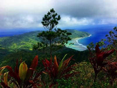 Hiking trekking trek trail walk mountain summit peak mount Manureva Moerai bay Avera Rurutu French Polynesia
