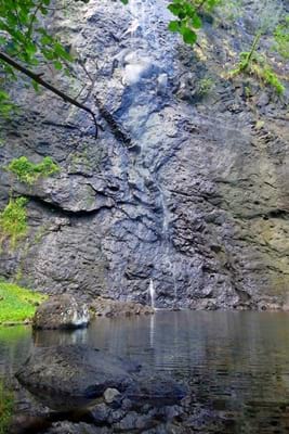 Hiking trekking trek trail walk mountain waterfalls Putoa Atiraa Afareaitu Moorea French Polynesia