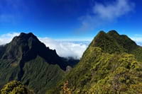 Rando randonnée trek trekking montagne sommet mont Aorai belvédère diadème Orohena fare mato refuge Tahiti Polynésie française