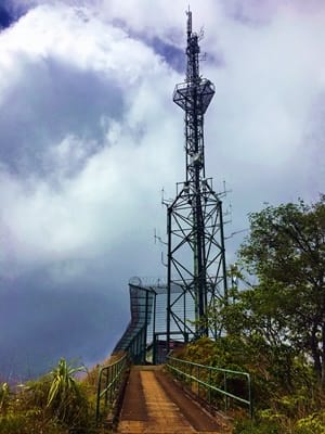Rando randonnée trek trekking montagne sommet pic mont Marau antennes Miri Punaauia Tahiti Polynésie française