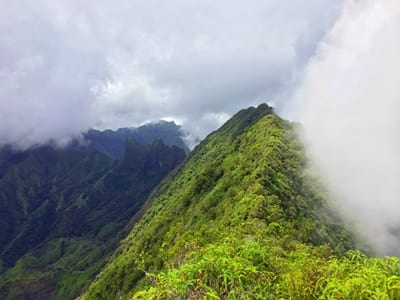 Rando randonnée trek trekking montagne sommet pic mont Marau antennes Miri Punaauia Tahiti crête diadème Polynésie française