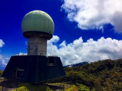 Rando randonnée trek trekking montagne sommet pic mont Marau antennes Miri Punaauia Tahiti radar