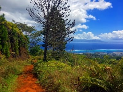 Rando randonnée trek trekking montagne sommet pic mont Marau antennes Miri Punaauia Tahiti Polynésie française