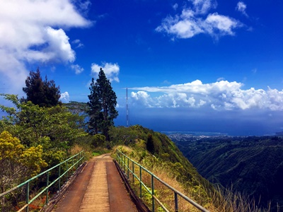 Rando randonnée trek trekking montagne sommet pic mont Marau antennes Miri Punaauia Tahiti vallée Fautaua Polynésie française